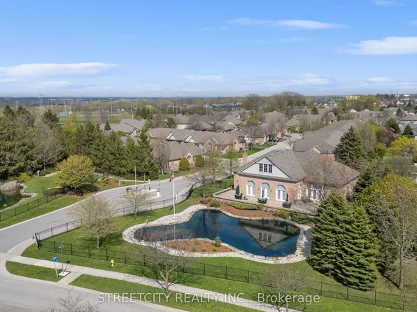 2025 S Meadowgate Blvd #211, London, ON N6M 1K9