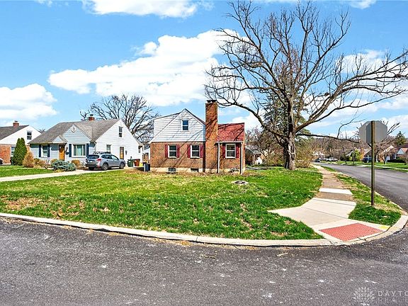 4th image of 1243 Ridgeview Ave
