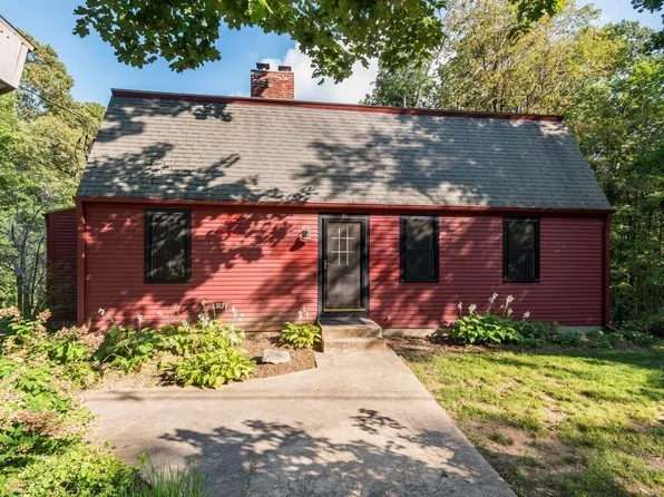 81 Hubbardston Rd, Princeton, MA 01541