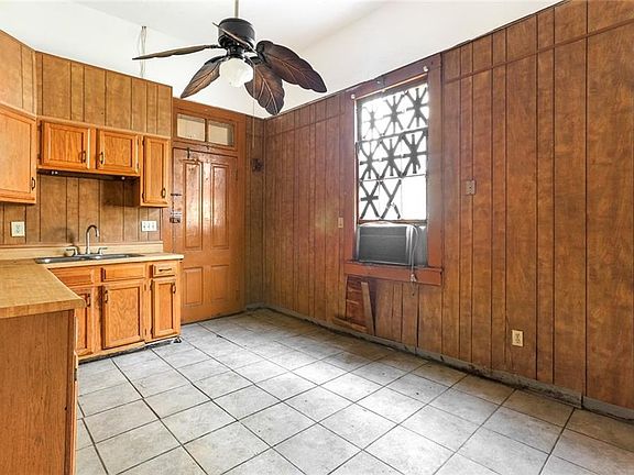 5th image of 3618-20 Danneel St