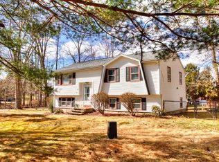 118 Willowdale Rd, Tyngsboro, MA 01879