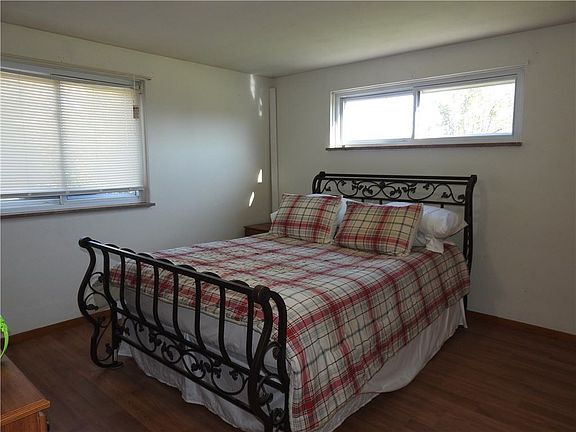 5th image of 104 Fairlawn Dr