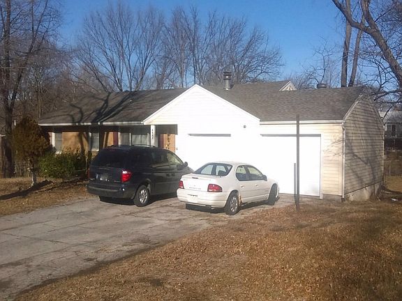 2nd image of 6501 N Walnut St