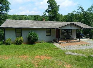 102 Hickory Lake Ln, Goodview, VA 24095
