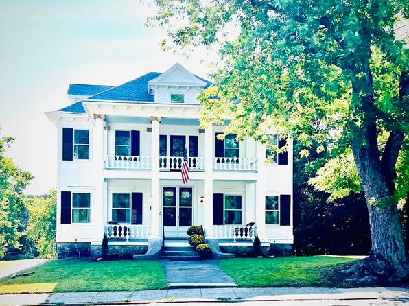 478 Prospect St, Methuen, MA 01844