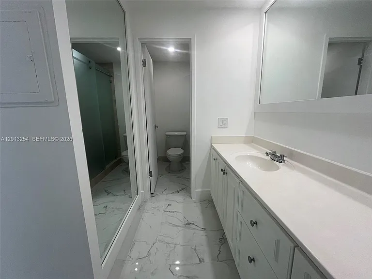 3505 S Ocean Dr #210 — Photo 16