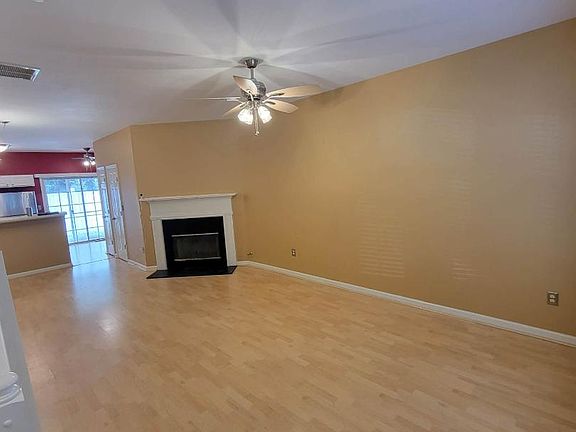 2nd image of 1477 Cove Creek Cir