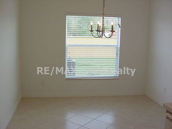 4th image of 428 Scarlatti Ct
