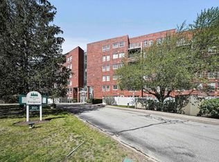 160 Burkhall St UNIT 102, Weymouth, MA 02190