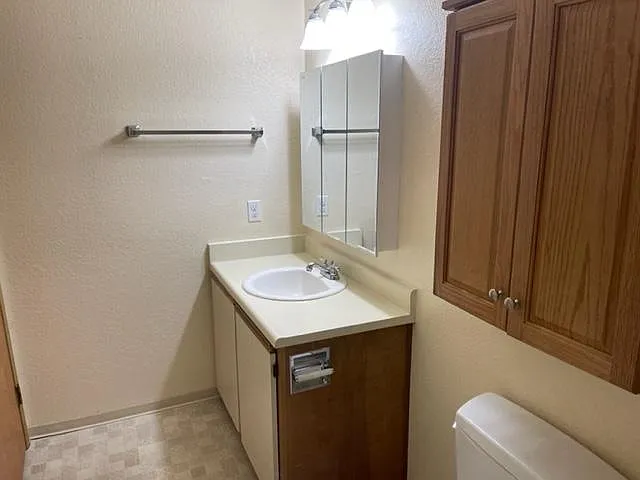 609 S 222nd St #101 — Photo 14