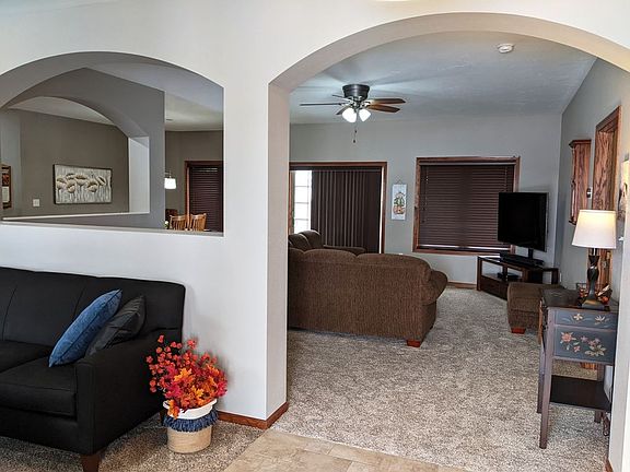 4th image of 3406 Bush Ct