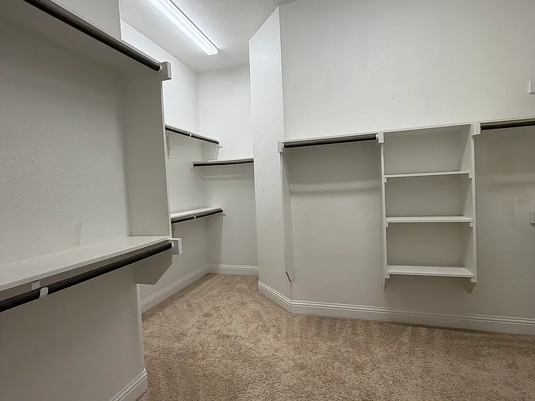 3205 Rough Creek Dr — Photo 13