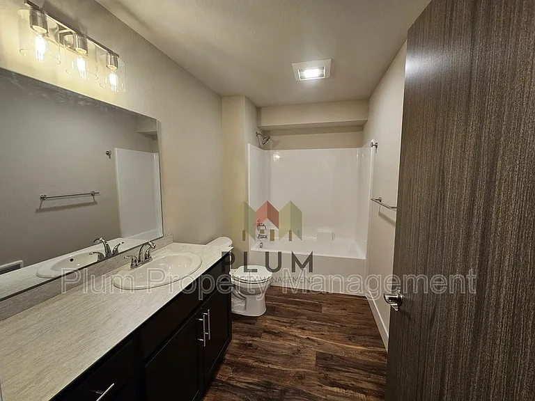 425 Michigan Ave #106 — Photo 25