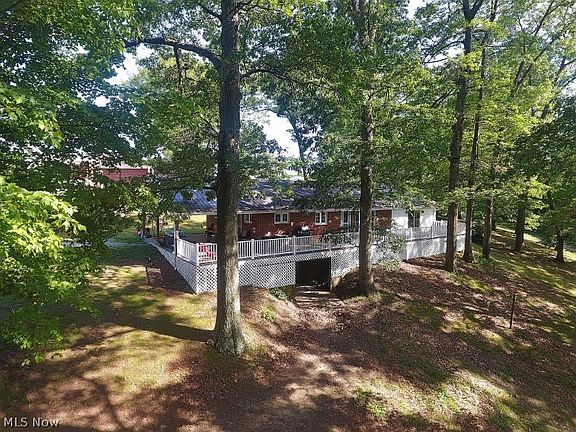3rd image of 5007 Raven Rd SE