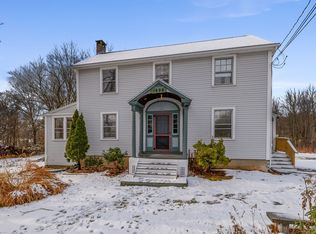 1696 King St, Enfield, CT 06082