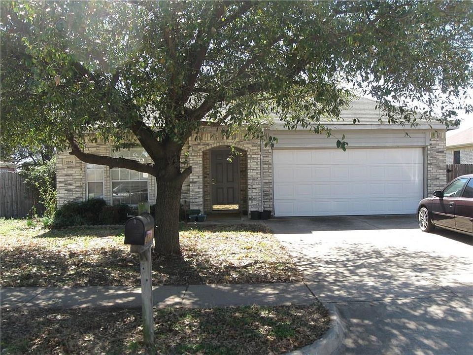 1st image of 2324 Wildwood Ln
