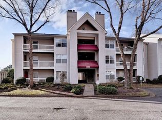 3957 Horse Run Gln APT 204, Newport News, VA 23602