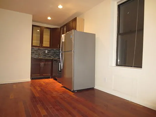 Rented by Mason Group LLC | media 25