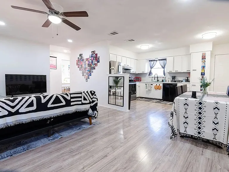 3006 Matador Dr #B — Photo 3