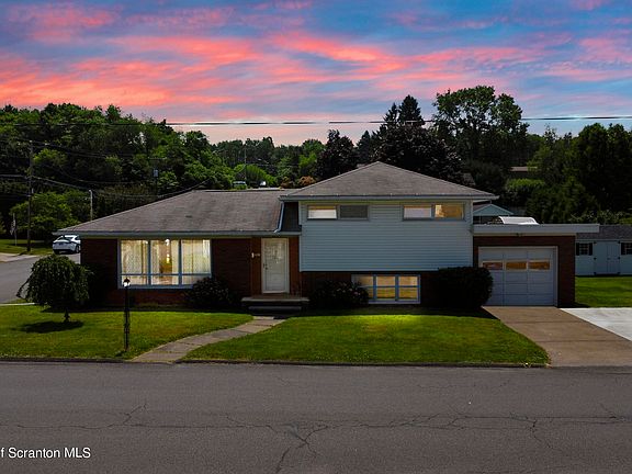 2nd image of 701 Grassy Island Ave