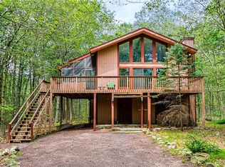 205 Buckskin Way, Pocono Pines, PA 18350