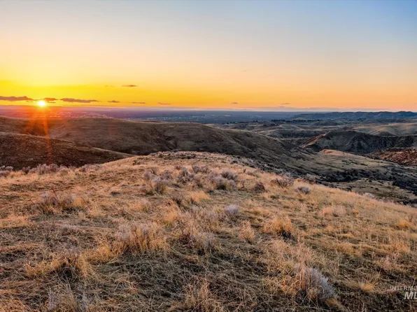 4692 E Wildhorse Ln, Boise, ID 83712