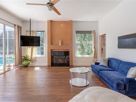 4th image of 8400 Island Palm Cir