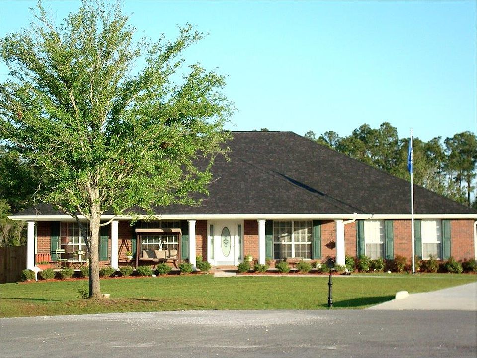 1st image of 10201 Green Leaf Cir