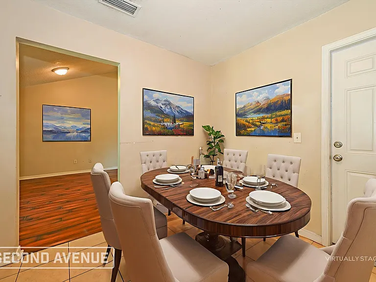 1540 Lake Shore Blvd — Photo 6