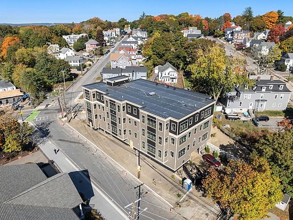 2nd image of 272 Lincoln St #203