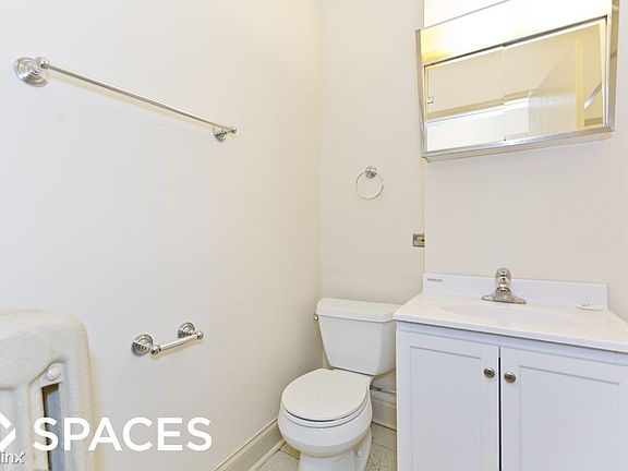 4th image of 5736 N Winthrop Ave #5746-304