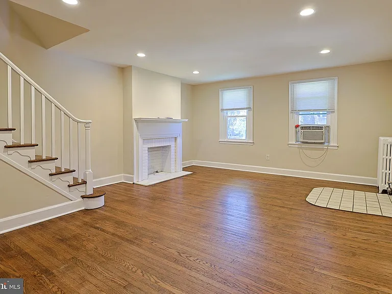 247 Trent Rd — Photo 3