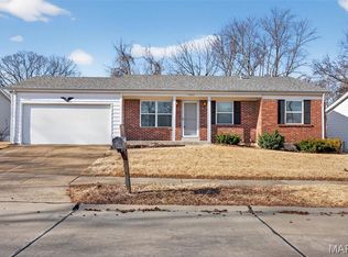 12887 Fox Haven Dr, Florissant, MO 63033