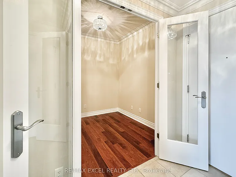 10101 N Yonge St #408 — Photo 23
