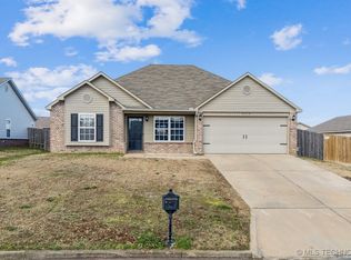 8718 S 262nd East Ave, Broken Arrow, OK 74014