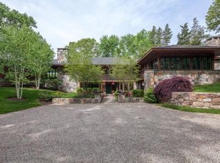 8 Circle Rd, Darien, CT 06820