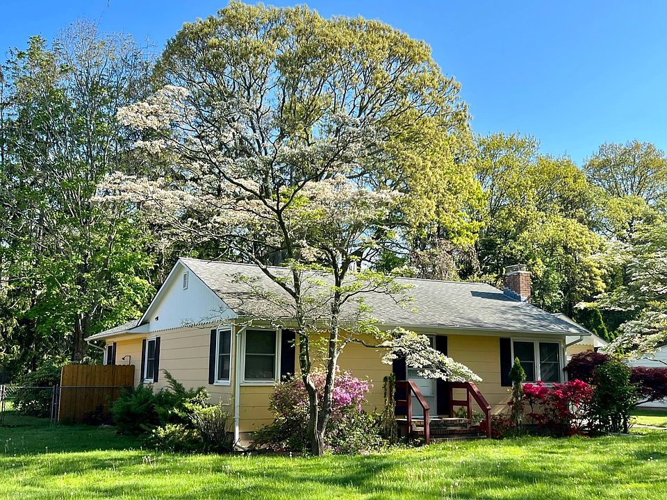 105 Krause Rd, Mattituck, NY 11952 Zillow