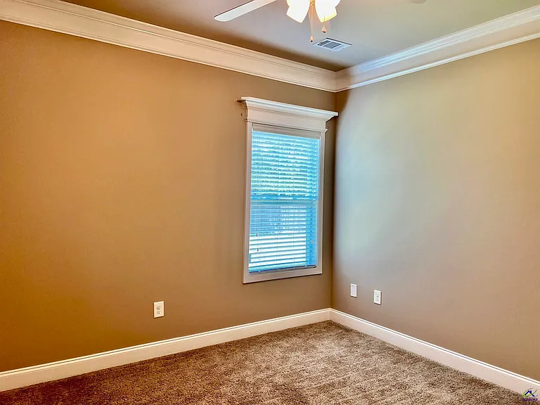 208 Black Hawke Ln — Photo 14