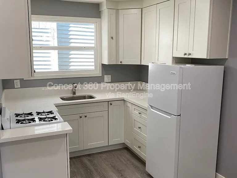 4154 North Business St #5 — Photo 10