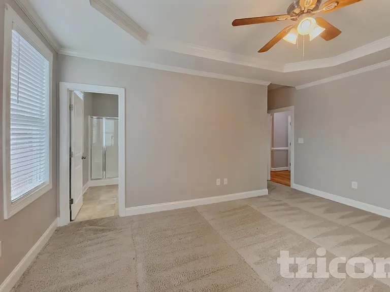 70 Hilldebrant Dr — Photo 6
