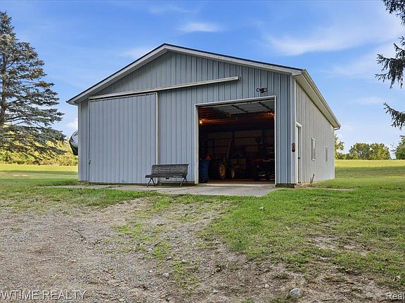 3rd image of 4200 Pierce Rd