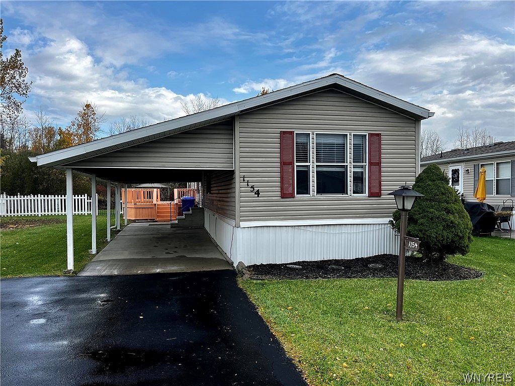 1154 Lockwood Dr, Lockport, NY 14094 Zillow