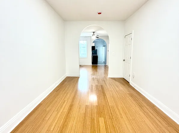2448 Lakeview Ave, Baltimore, MD