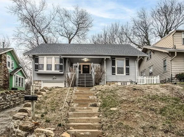 1717 S Crescent Ave, Independence, MO 64052