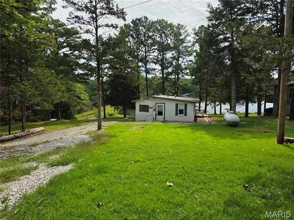 10042 Pebblewood Rd, Richwoods, MO 63071