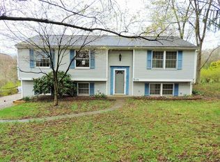 714 Valley View Rd, Eighty Four, PA 15330