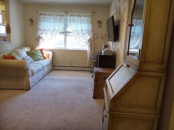 2nd image of 25 Fairharbor Dr Unit 25