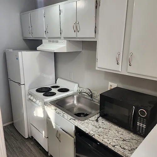 926 Southbridge St #15 Photo 1