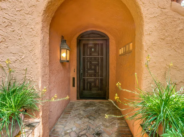 223 STANFORD DR, Olmos Park, TX 78212