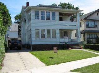 18707 Sloane Ave, Lakewood, OH 44107